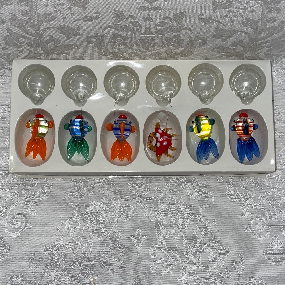 NWT Vintage Colorful Fish Wine Glass Charms Set